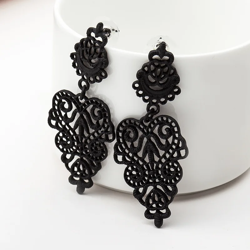 

Brincos Para As Mulheres Frete Gratis Omen'S Earrings For Women 2019 Zinc Alloy Bohemian Hollowed-Out Leaf Drop Earrings Qw-35