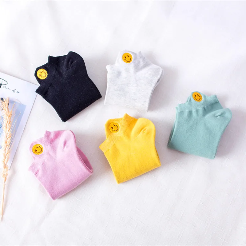 

New Arrivals 1 Pair Candy Color Kawaii Embroidered Expression Women Socks Happy Fashion Ankle Socks Women Cotton Spring Summer