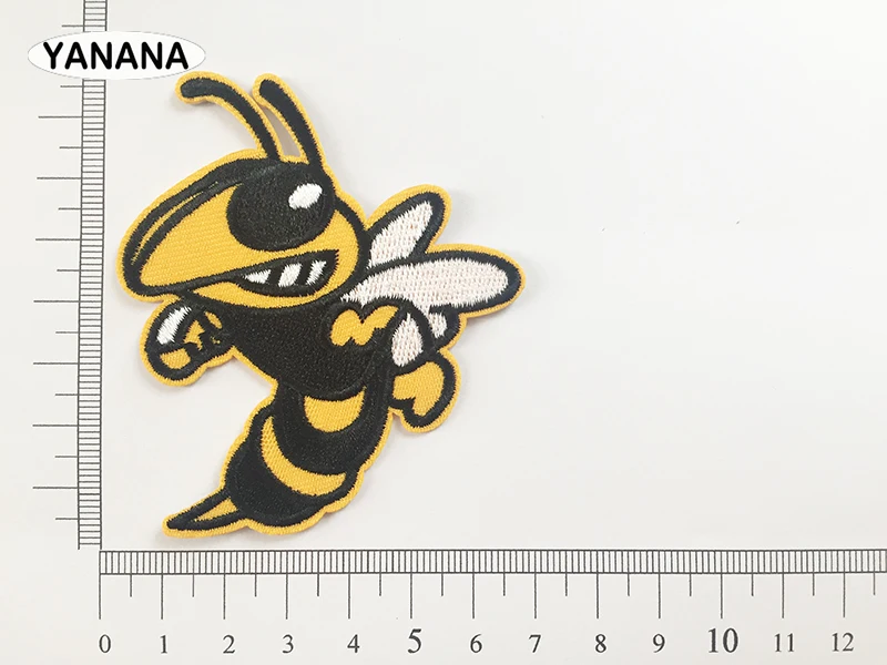 ID 0398 Wasp Flying Patch Insect Bee Flowers Sting Embroidered Iron On Applique