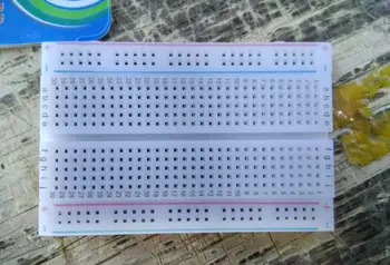 

2pcs Quality bread board 400 holes red and blue line mini bread board experimental board length 8.5CM width 5.5CM