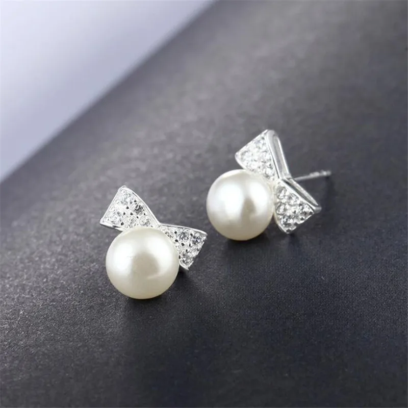

New Temperament Beautiful Exquisite Pearl Butterfly 925 Sterling Silver Jewelry Personality Bow Crystal Women Stud Earrings E793