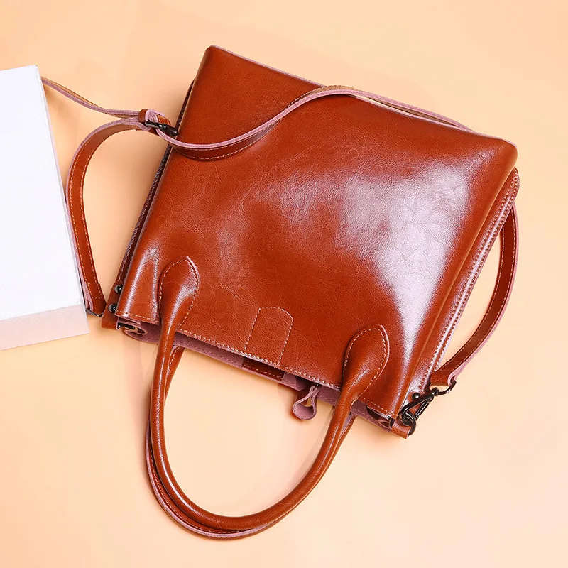 Fashion luxury high-grade calf leather women handbags large capacity bucket design Korean Saffiano shoulder Messenger bag