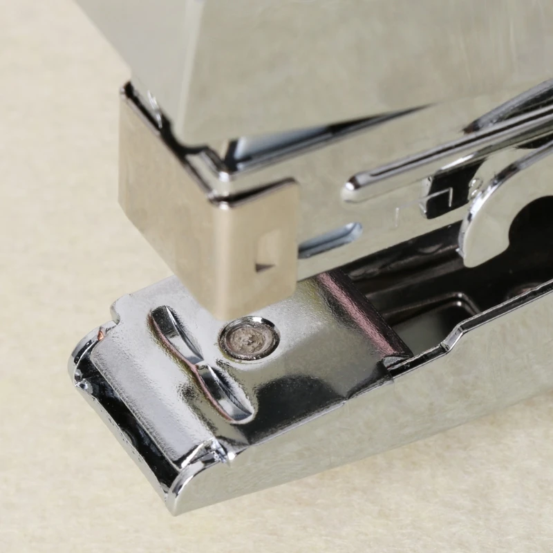 Серебристого металла степлер по типу плоскогубцев тяжелых Бумага Desktop степлер инструмент канцелярские принадлежности