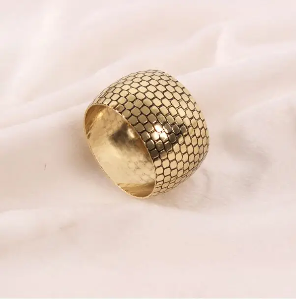 4 шт., кольца для салфеток из сплава, диаметр 4 см, золото/серебро/медь, держатель для салфеток, для свадьбы, отеля, вечерние украшения - Цвет: A-Green bronze