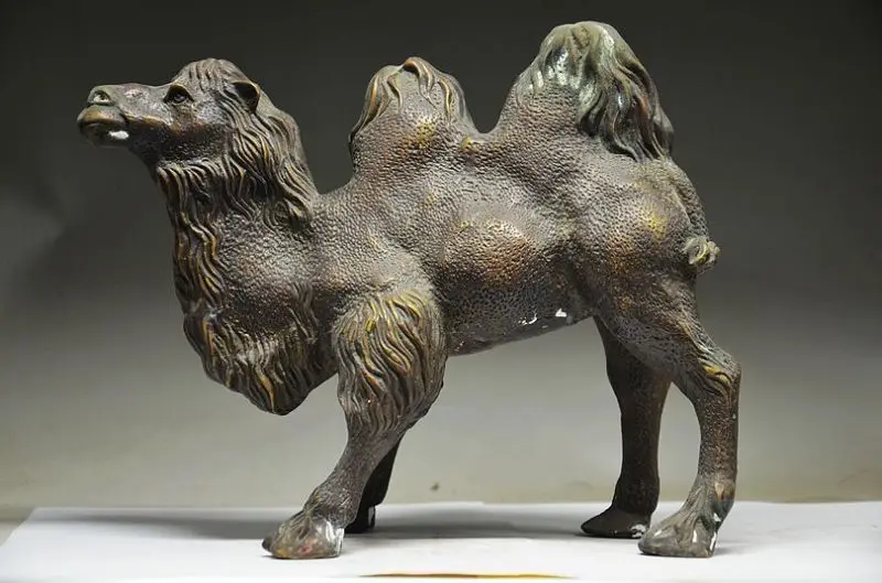

COLLECTIBLE CHINESE OLD COPPER HANDMADE LIFELIKE CAMEL STATUE