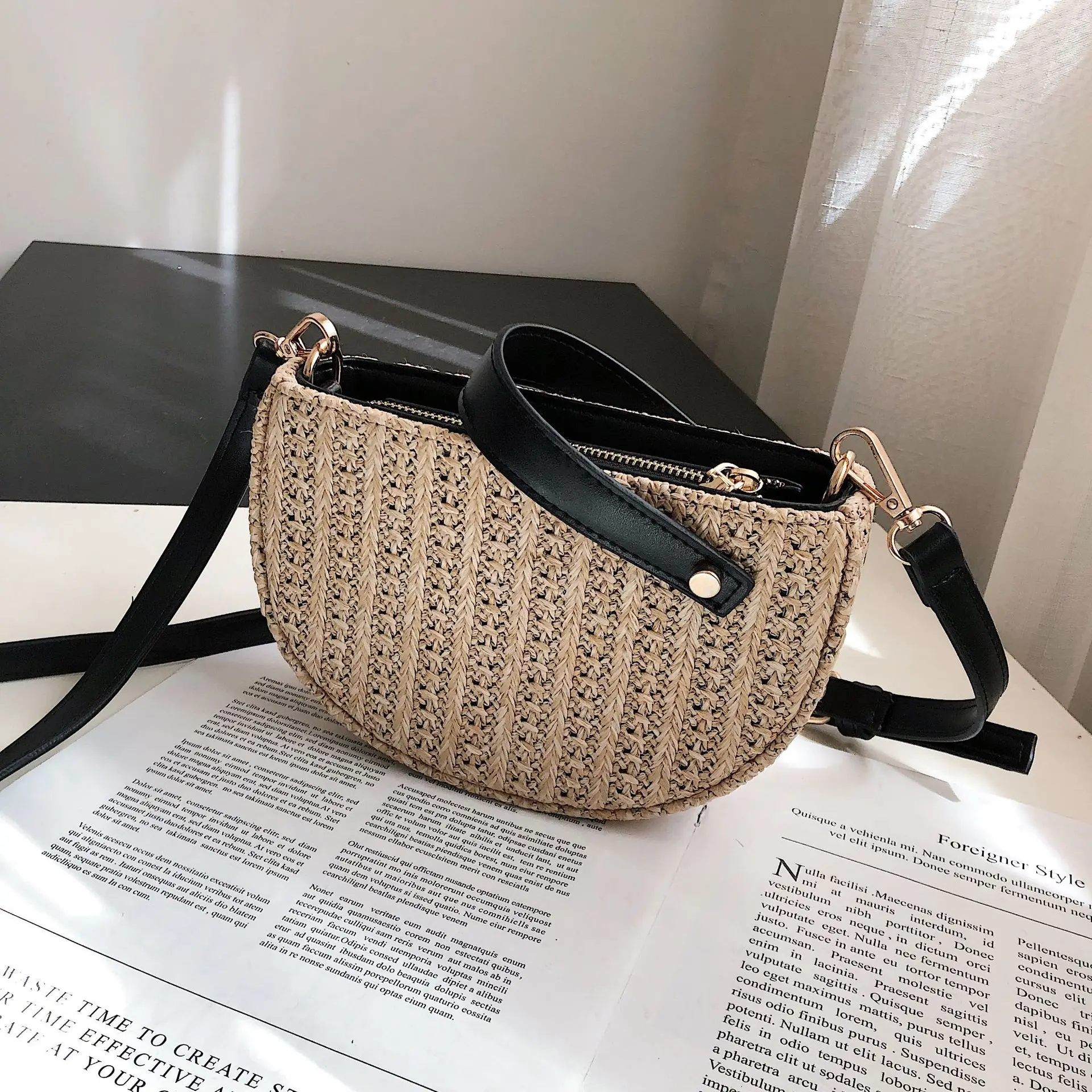 

Luxury Bucket Designer Bags Summer Beach Straw Bags for Women 2019 Zipper Weaving Shoulder Bags Messenger Fashion