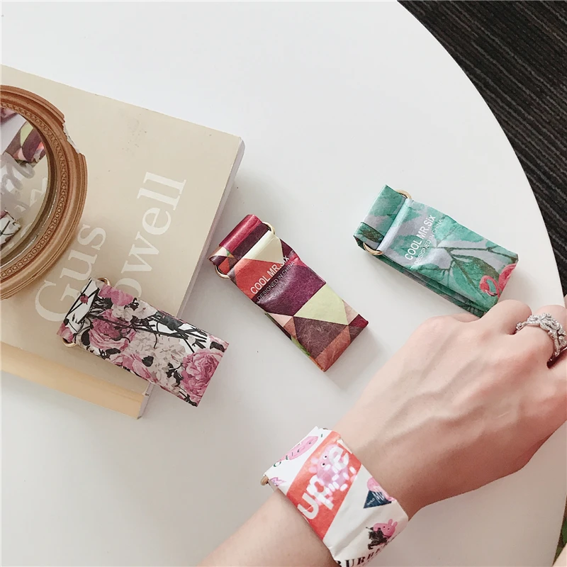 Paper Watch16