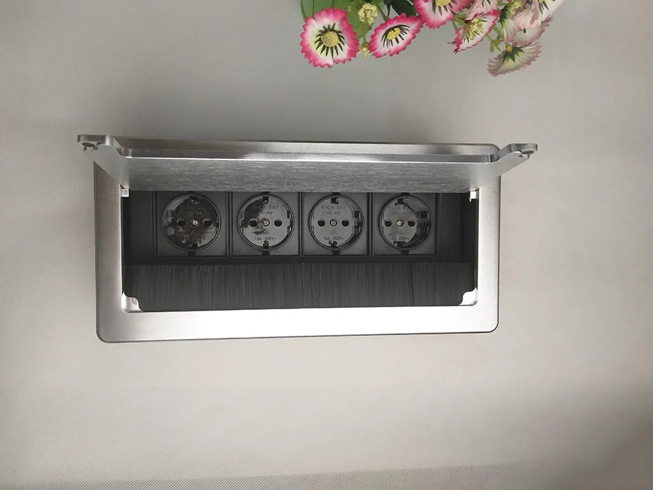 European standard power outlet-10