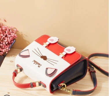 

Princess sweet lolita bag Summer and spring personality cat shoulder bag Korean version of cute fashion bag women DLM050