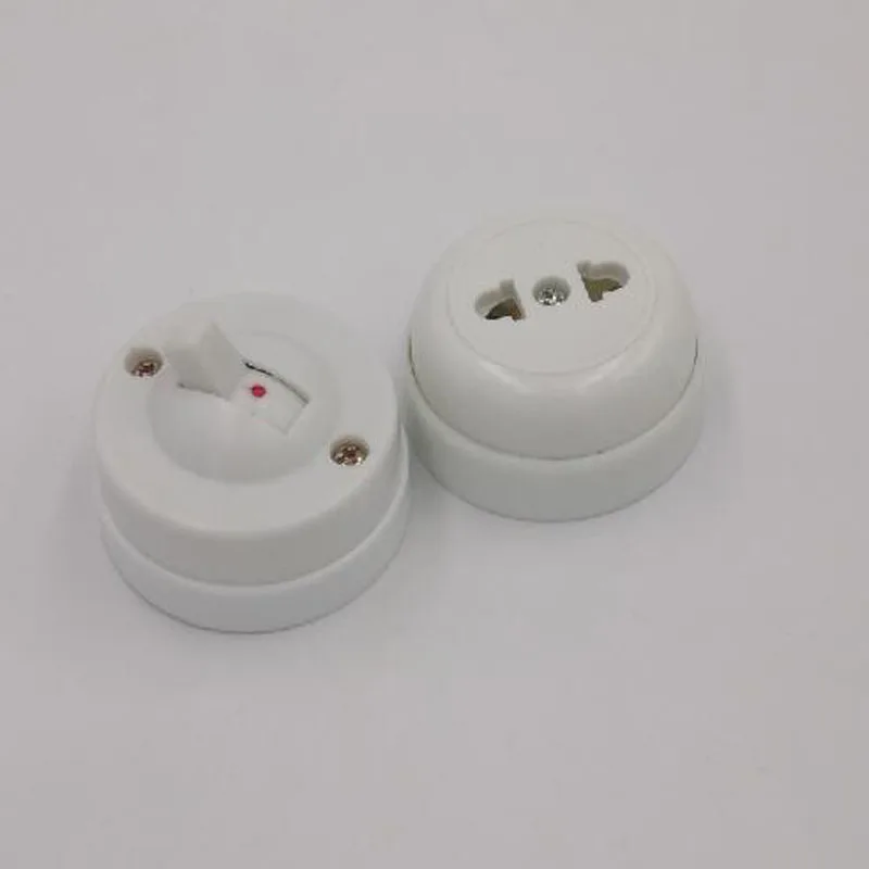 

Retro 10Pcs Switches and 10Pcs Sockets Mounted Single Two-hole Outlet Power Strip Circle White