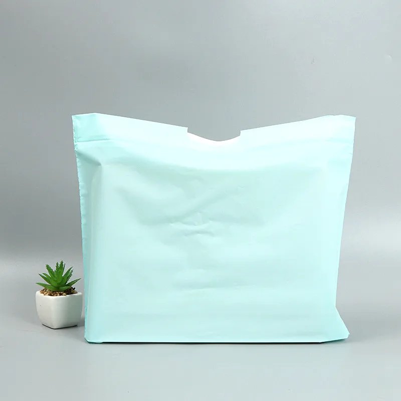 200pcs-lot-Creative-design-Frosted-Drawstring-Bag-Plastic-Bag-Clothing-Gift-Bag (2)