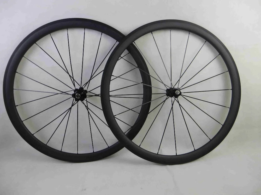 Clearance 700C 38mm clincher Hub Novatec 271/372 bike carbon road bicycle wheels carbon wheelset 4 Clearance 700C 38mm clincher Hub Novatec 271/372 bike carbon road bicycle wheels carbon wheelset 4