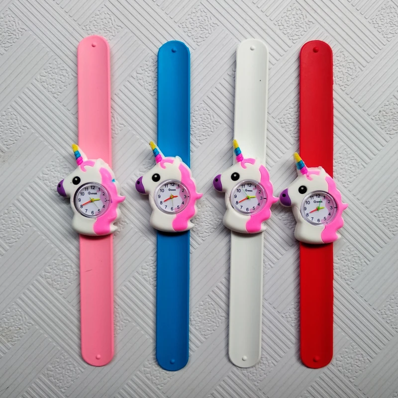

Relogio masculino Pony pattern Kids Watches Pat Hand Watch LED Electronic Sports Watch Strawberry children watch girl baby clock