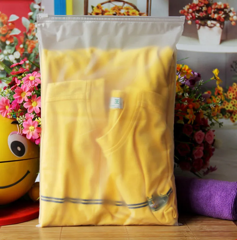 24*35cm *12mic Clothes Zip Lock Plastic Bag Clear resealable Bag Self