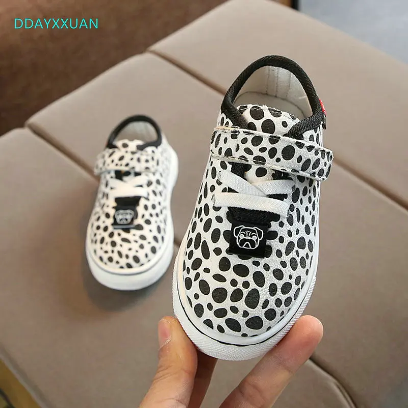 أطفال أحذية رياضية Chaussure الشقي الفتيات الفتيان أحذية جديد الخريف الربيع ليوبارد أطفال أحذية رياضية تنفس شقة الأطفال حذاء رياضة