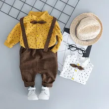 Комплект детской одежды для маленьких мальчиков и девочек, футболка с принтом звезды+ однотонный комбинезон в клетку 2 предмета, осенняя одежда для маленьких мальчиков, 30