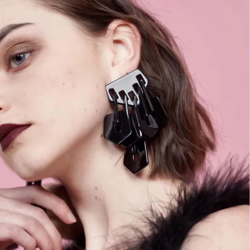 

Qiaose Multilayer Resin Acrylic Charms Dangle Earrings for Women Fashion Jewelry Boho Maxi Collection Drop Earrings Accessories