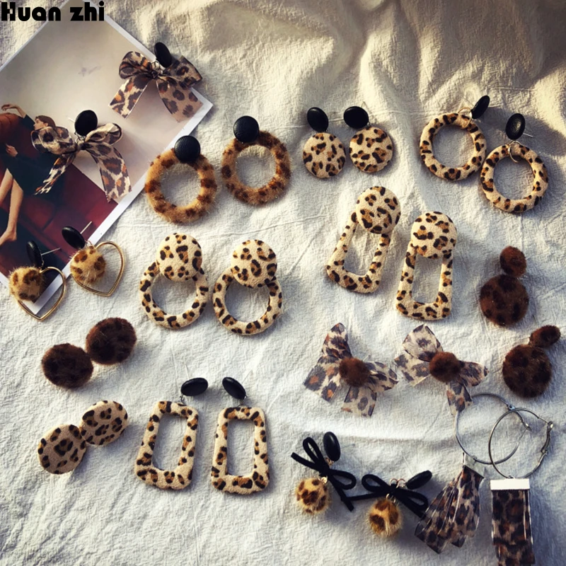 

HUANZHI Vintage New Autumn Leopard Print Cloth Velvet Button Plaid Geometric Circle Leopard Square Stud Earrings for Women Girl