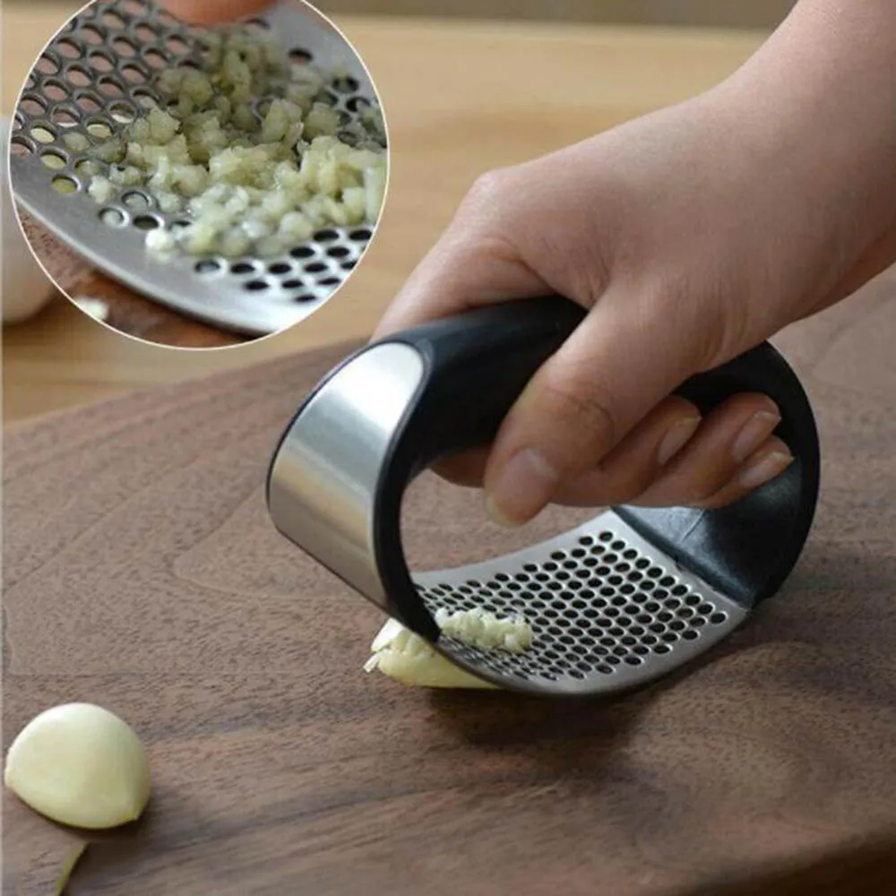 

GODWJ Stainless Steel Garlic Press Grinding Slicer Mincer Metal Novelty Kitchen Accessories Ginger Crusher Chopper Cutter