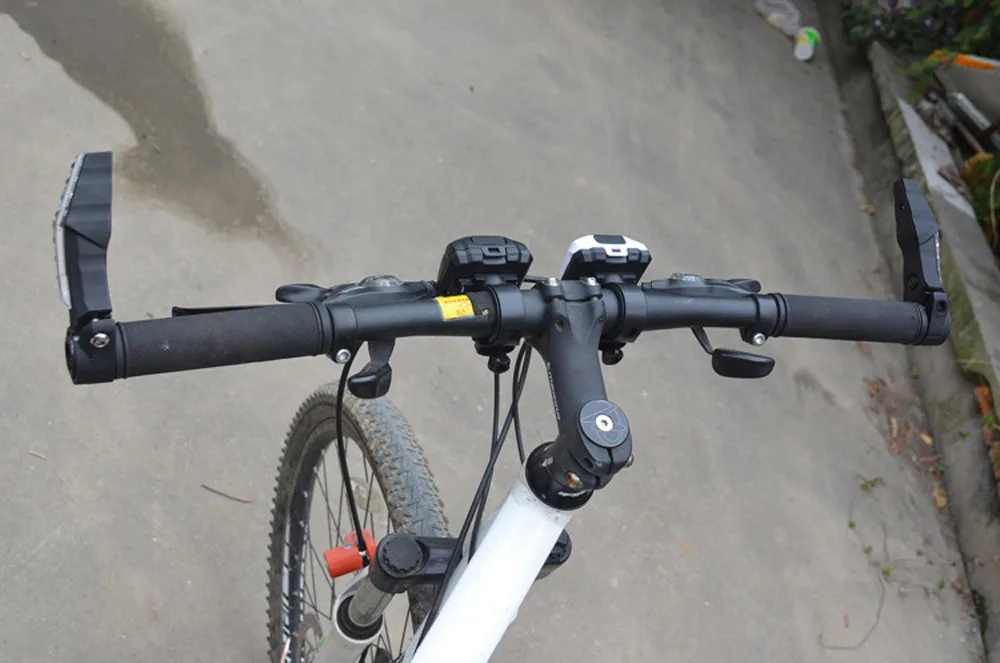 Perfect Bicycle Light 2PCS Bike Accessory Handlebar Grips Ends LED Riding Warning Safety Cycling Lamp 2019 style 4 Perfect Bicycle Light 2PCS Bike Accessory Handlebar Grips Ends LED Riding Warning Safety Cycling Lamp 2019 style 4