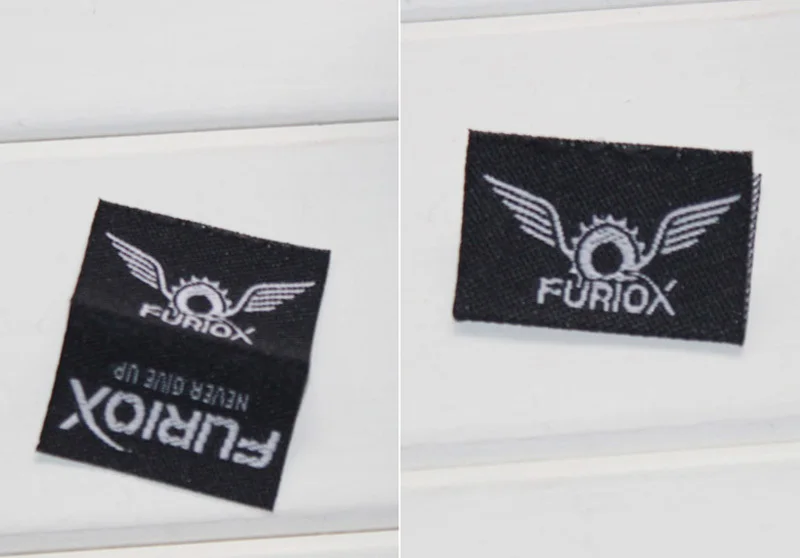 Индивидуальные этикетки для одежды в центральном сложении индивидуальные