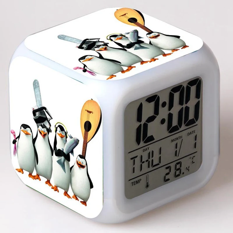 America MovieThe Penguins of Madagascar Alarm Clock Led Light 7 Color