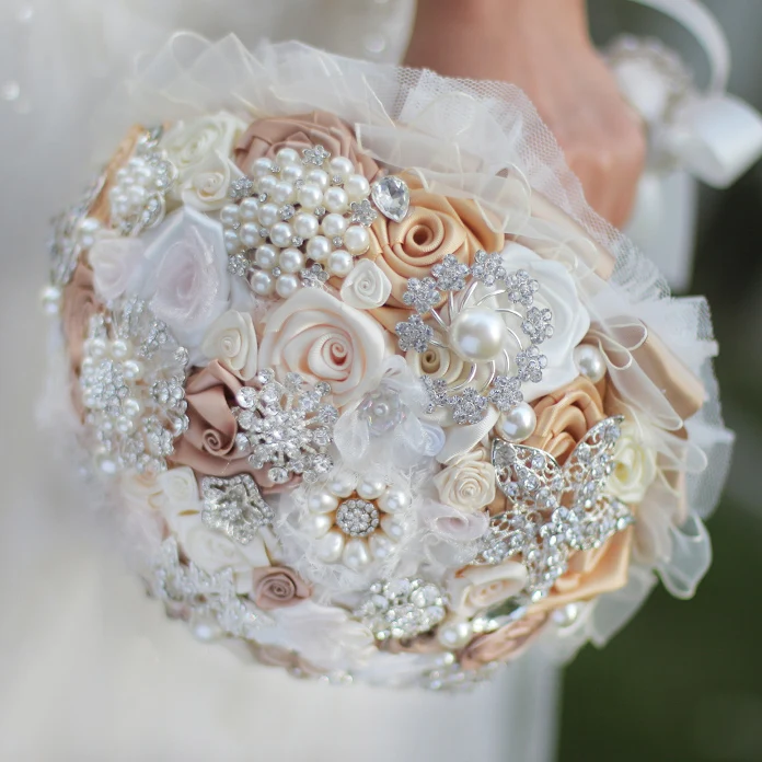 

Ivory Champagne brooch bouquet Bridal crystal Wedding Bouquet custom made Cloth creation Fabric Bride 's bouquets