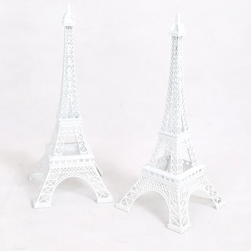 

European Romantic Iron Tower Model Decoration Crafts Creative Metal Figurines Miniatures Gift Home Decoration Accessories Modern