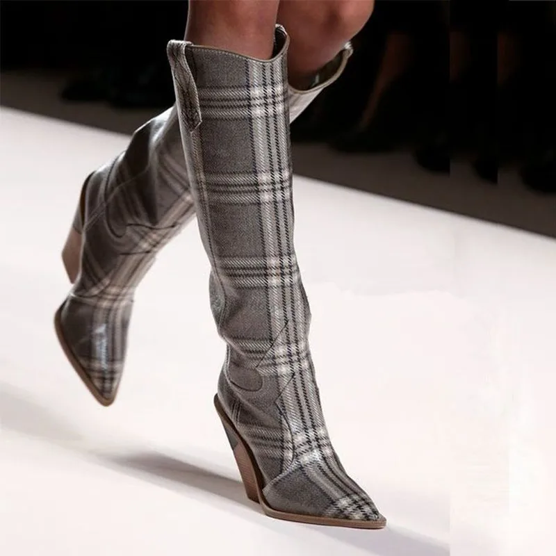 chelsea boots spikes