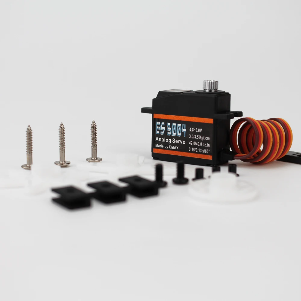 1pcs Emax RC Servo 17g Metal Gear Analog Servo ES3004 For RC FPV Fixed Wing Airplane Model