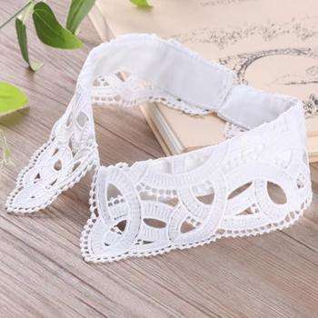 

Fashion Hollow lace pearl decorative white spring autumn shirt lace Peter Pan detachable pearl lace beaded fake false collar