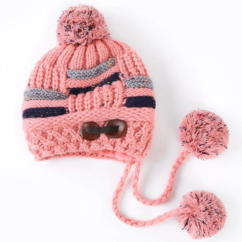 pom pom hat (3)