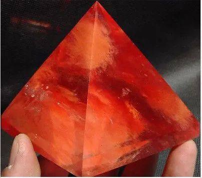 

red smelt quartz crystal pyramid