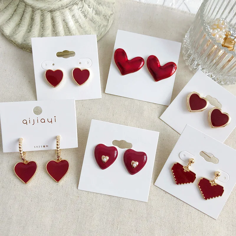 

2019 Korean Design Red Resin Acrylic Glaze Pearl Beads LOVE Heart-shaped Stud Earrings Set for Women Girl Party Jewelry