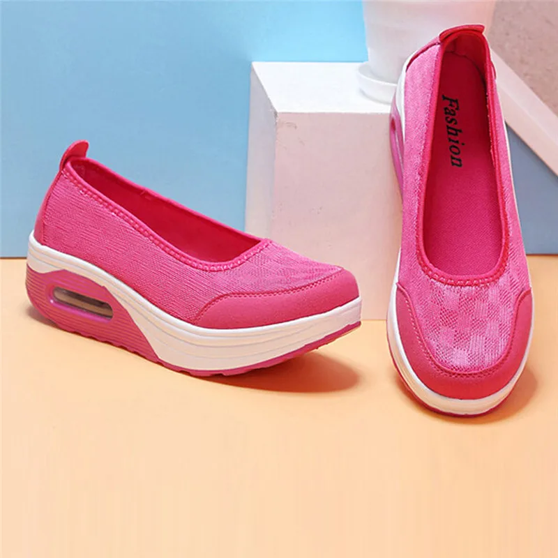 

Spring Women Flats Women Breathable Mesh Casual Shoes Shake Shoes Fashion Platform Sandals Ladies Slip-On Flat Shoes