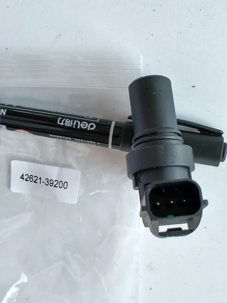 

Output speed sensor of automatic transmission F4A41 F4A42 F4A51 F5A51 96-up R4A51 V4A51 R5A51 V5A51 97-up 4262139200, 8651A109