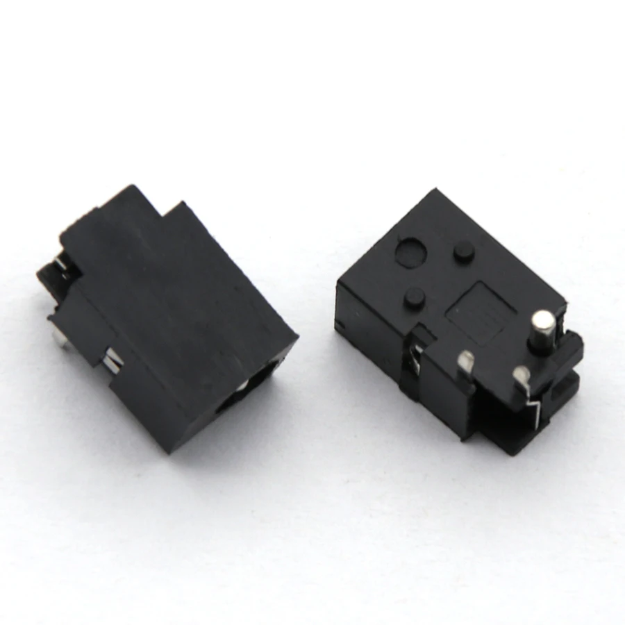 

1PCS 4.0 * 1.65mm DC power jack for Mobile Portable DVD EVD power charger socket