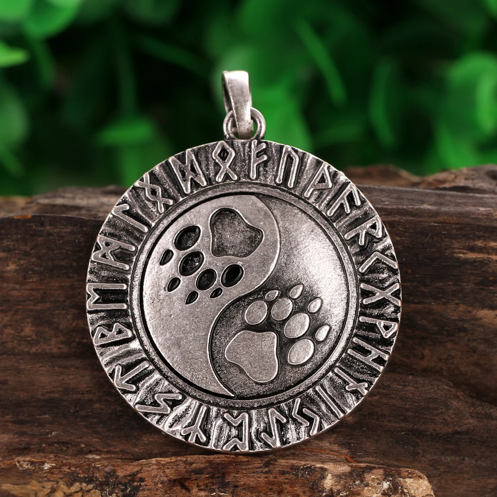

Viming Yingyang Bear Paw in Rune Round Pendant Drop Shipping