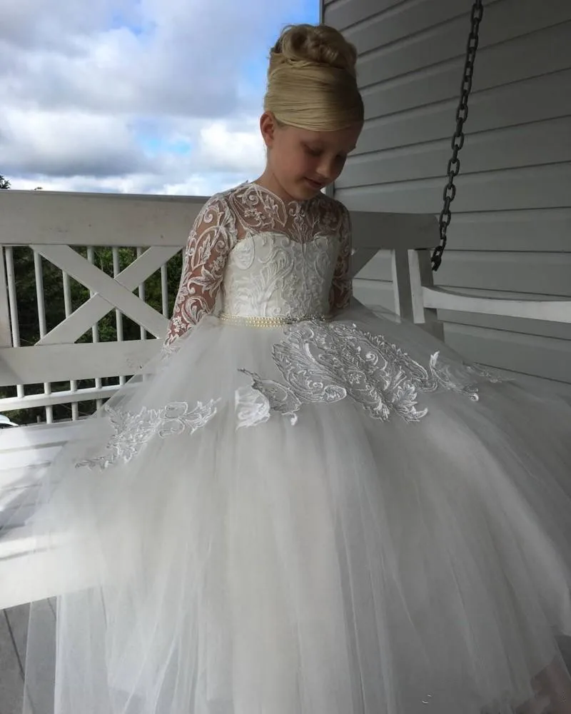 Charmante A-lijn Tule Bloem Meisje Jurk met Kant Applicaties Kralen Riem Kids Prom Dress Elke Maat Elke Kleur Vestidos de fiestalx Charmante A-lijn Tule Bloem Meisje Jurk met Kant Applicaties Kralen Riem Kids Prom Dress Elke Maat Elke Kleur Vestidos de fiestalx