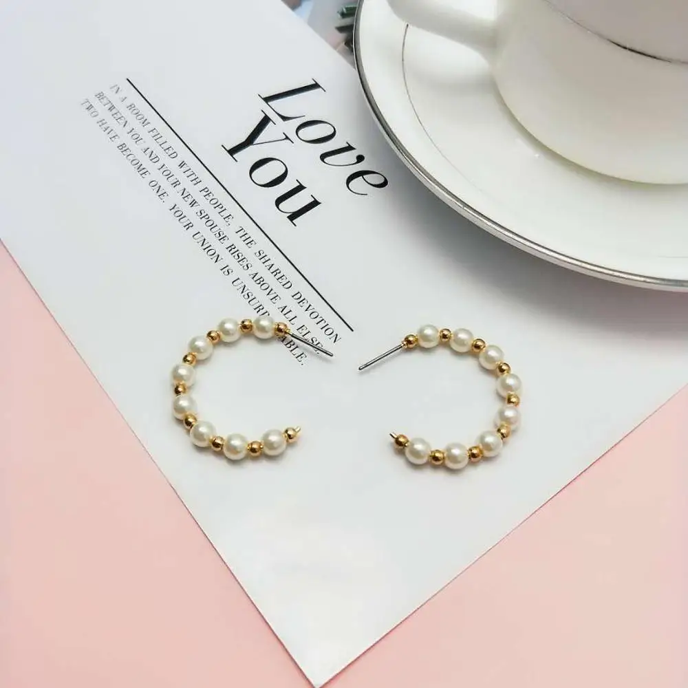

CUTE WOMEN EARRINGS GOLD COLOR PLATING GOOD QUALITY SIMULATED-PEARL HOOP EARRING