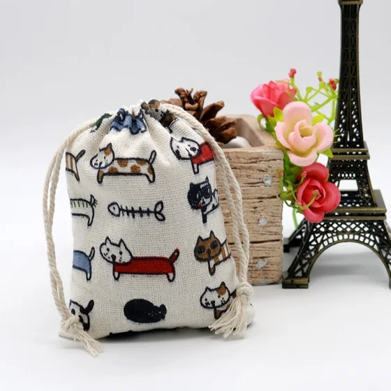 10pcs/lot Cute Linen Drawable Cotton Bags 9x12cm Handmade Travel Packaging Pouches Dry Small Cloth Jewelry Cotton Bags for Party - Цвет: cat