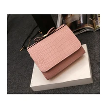 Niedrigsten preis! neue mode Niet frauen schulter handtasche pu-leder Crossbody tasche designer vintage frauen mini kette umhängetasche