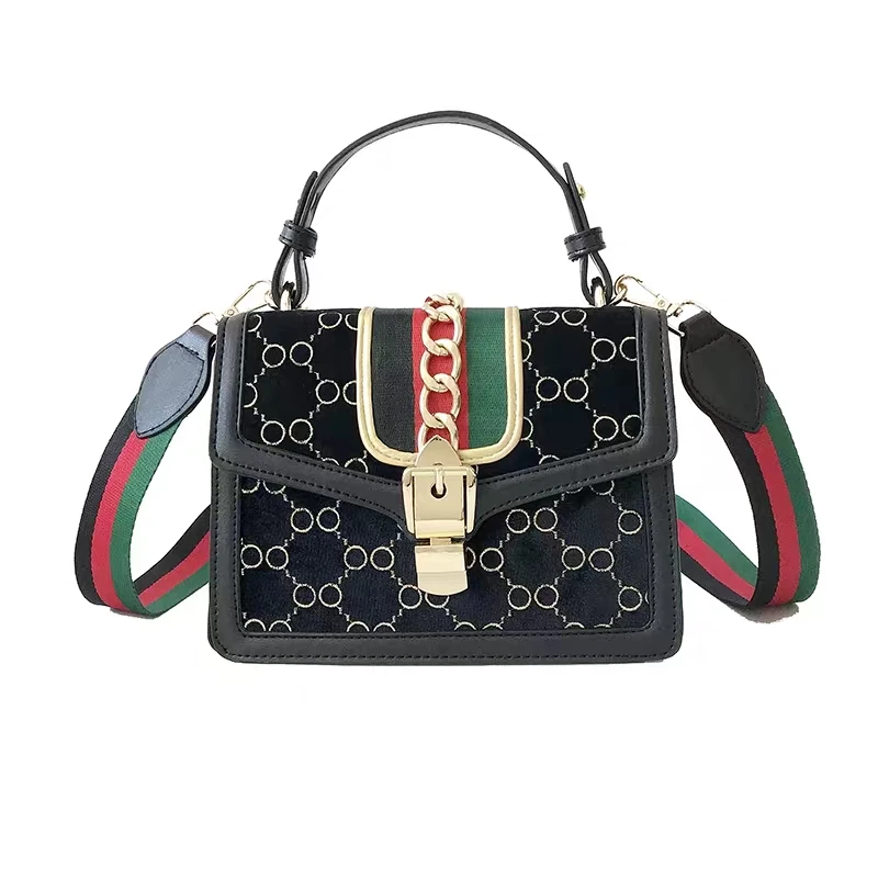 

JUILE Famous Brand Luxury Handbag Women Bag Designer Women's Bag Rivet Chain Messenger Shoulder Bags Female Skull Clutch Velour