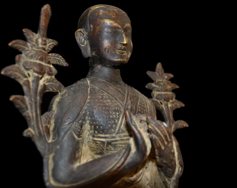 Tsongkhapa masters и три статуи старого Будды, в общей сложности три статуи Будды, непальская Династия Цин медные украшения