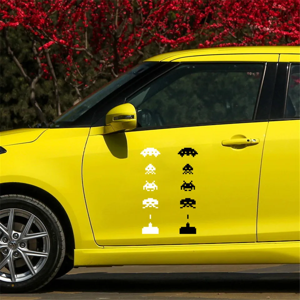 Space Invaders Creative Car-Styling Vinyl Stickers Fashion Car Window Body Door Toilet Laptop Waterproof Stickers 4.3cm18 (2)