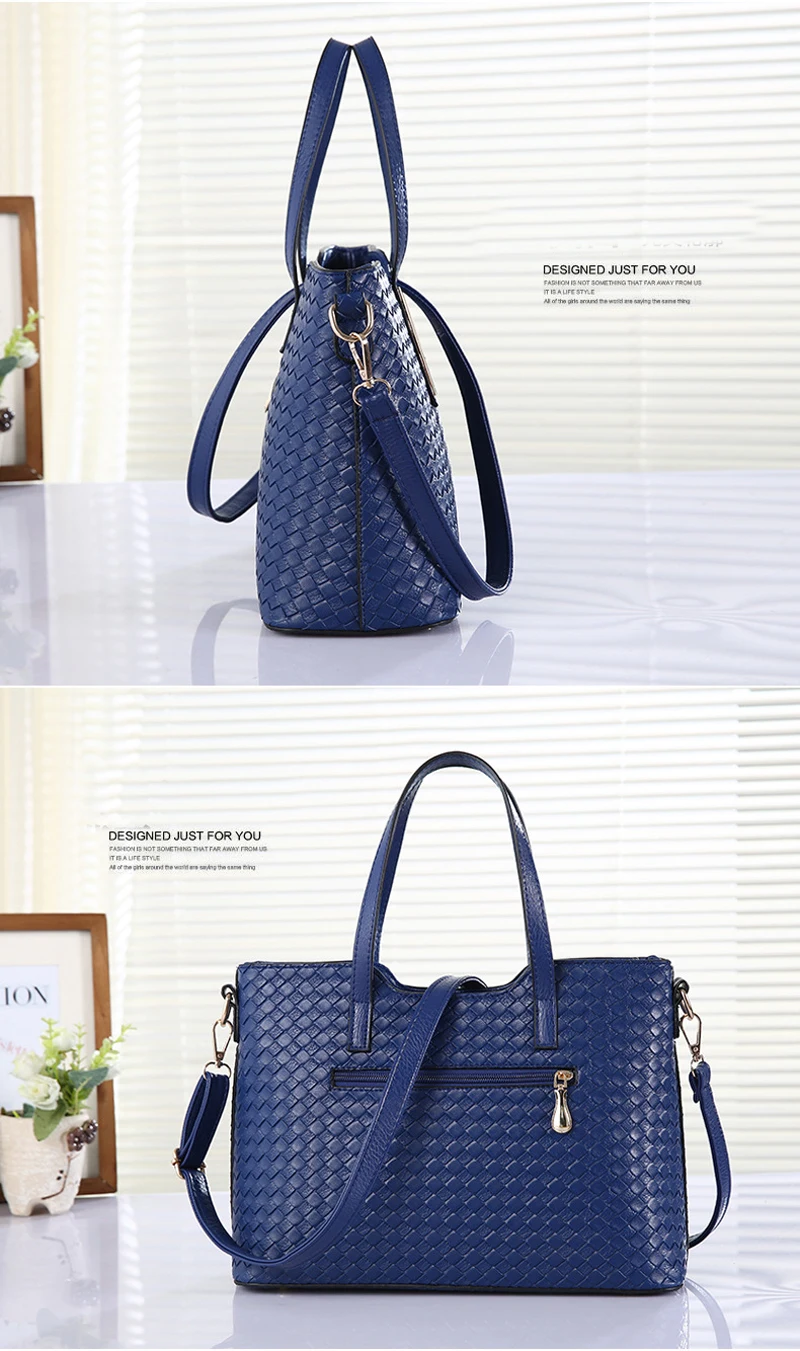 2504384189_942206262