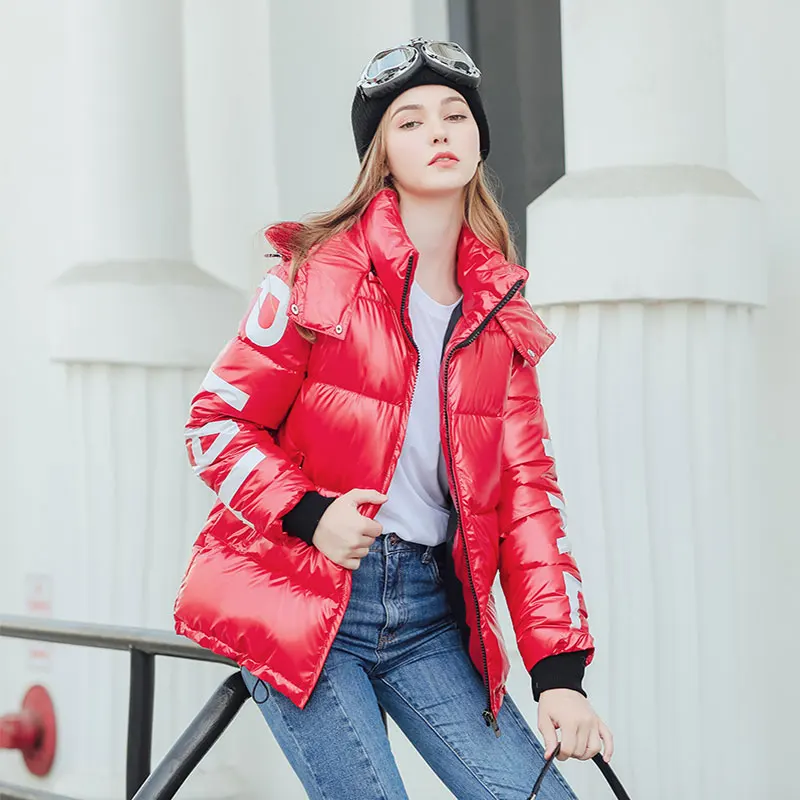 Шикарный короткий зимний пуховик с капюшоном Глянцевая куртка студентка теплая ватная куртка ватная - Цвет: red