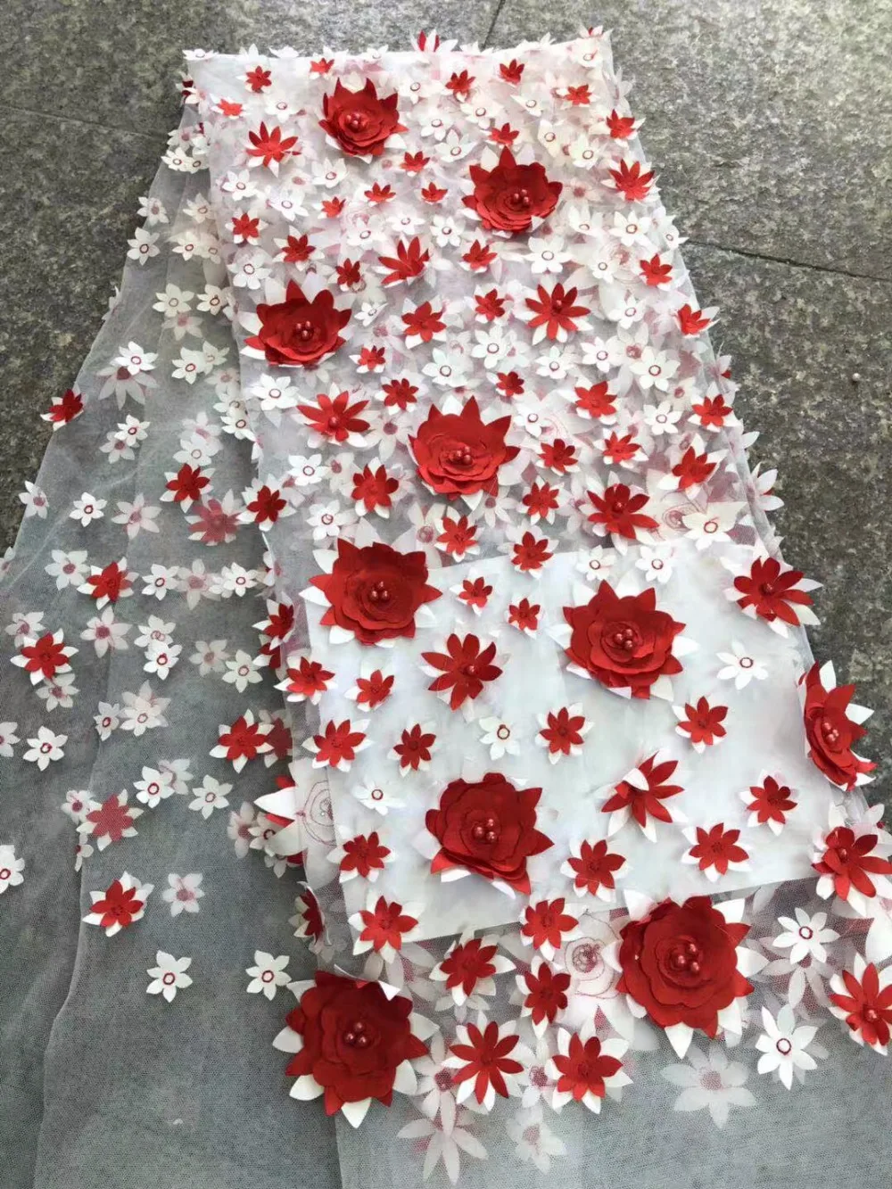 

2018 Hight Quality French Lace Fabric Beaded African Tulle Lace Fabric With 3D Flower Lace Net Lace Fabric For Dress