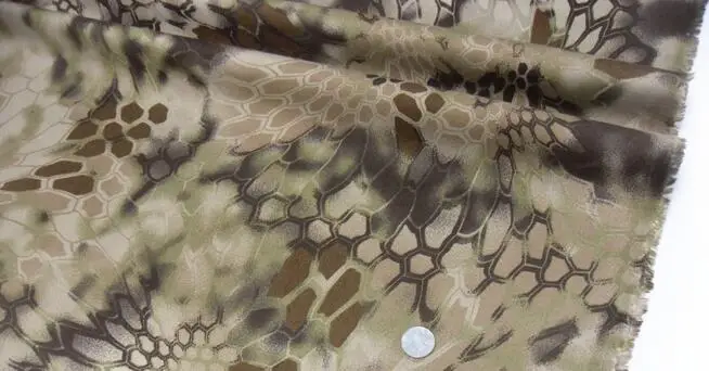 Хлопок полиэстер ткань, tecidos метро, джунгли питон узор камуфляж ткань бионическая, 150 см, B3001