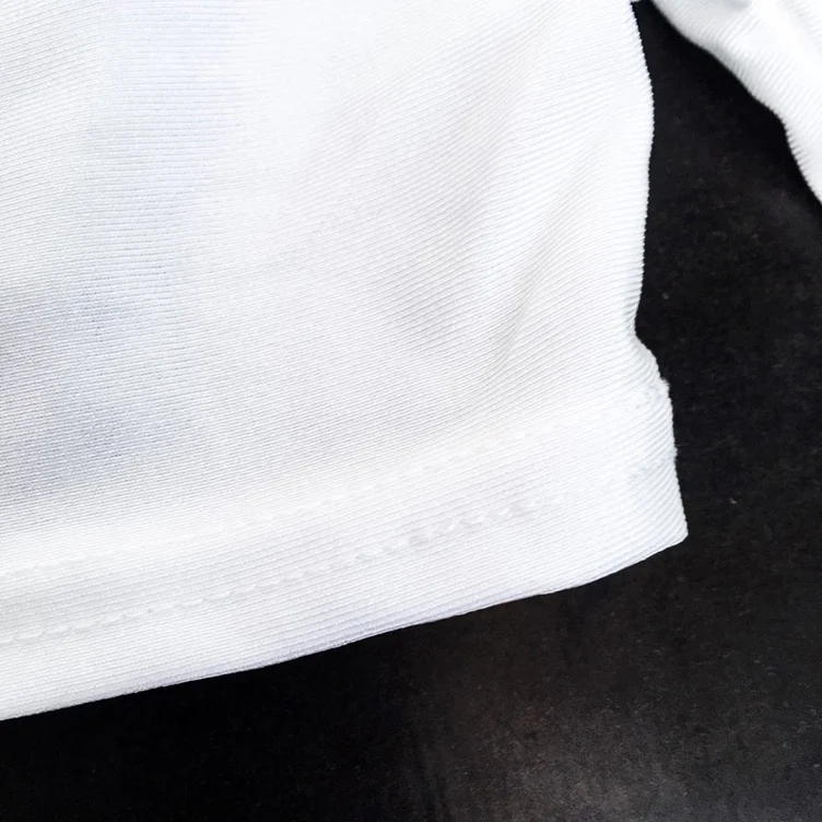 UTB8VAzIg__IXKJkSalUq6yBzVXaB